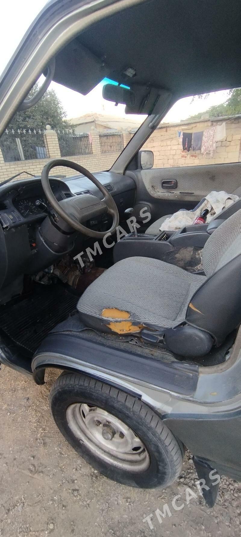 Toyota Town Ace 1994 - 45 000 TMT - Гызыларбат - img 3