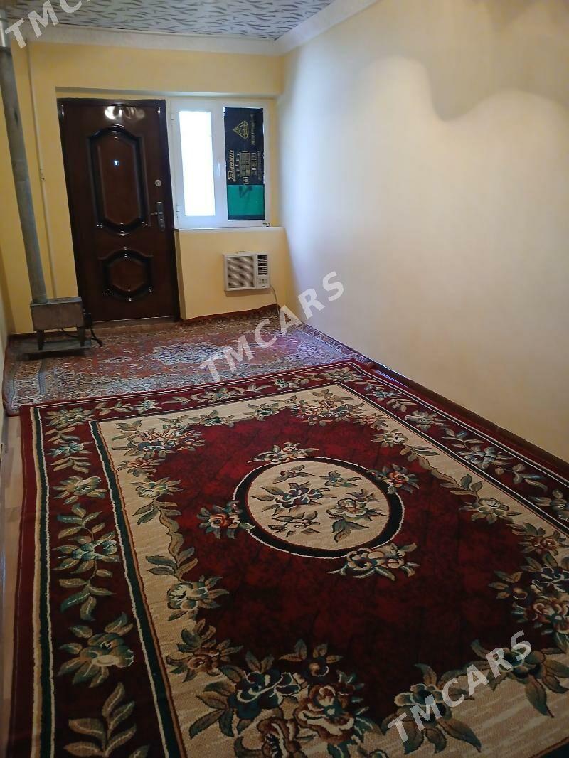 Graždan Sors - Хитровка - img 2