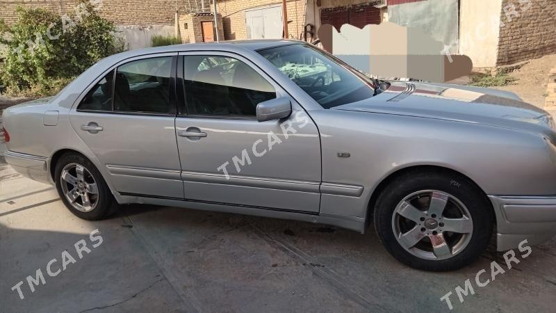 Mercedes-Benz E320 2000 - 85 000 TMT - Türkmenabat - img 6