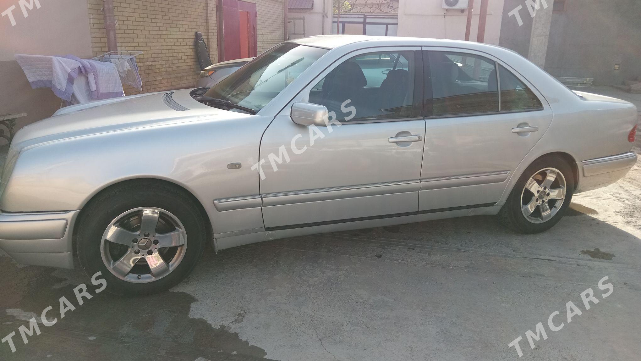 Mercedes-Benz E320 2000 - 85 000 TMT - Türkmenabat - img 2