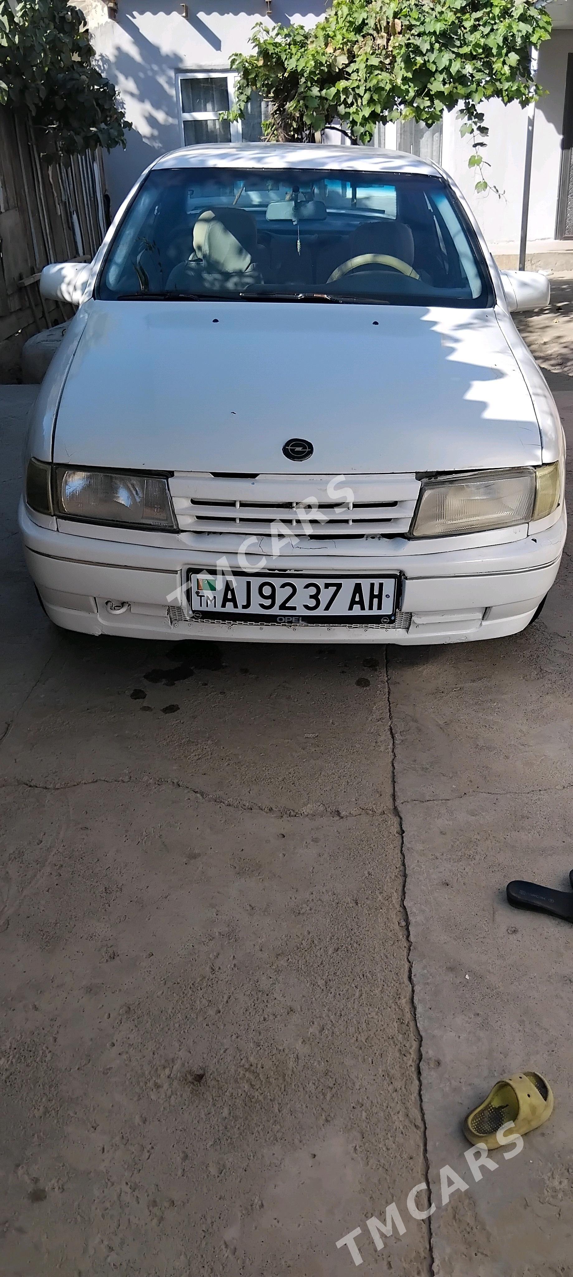 Opel Vectra 1990 - 34 000 TMT - Tejen - img 2