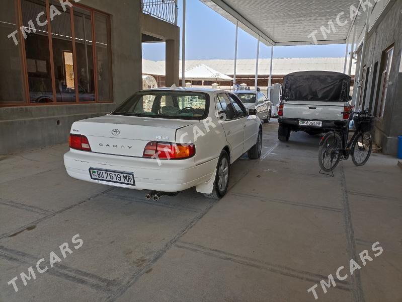 Toyota Camry 1994 - 59 000 TMT - Байрамали - img 2