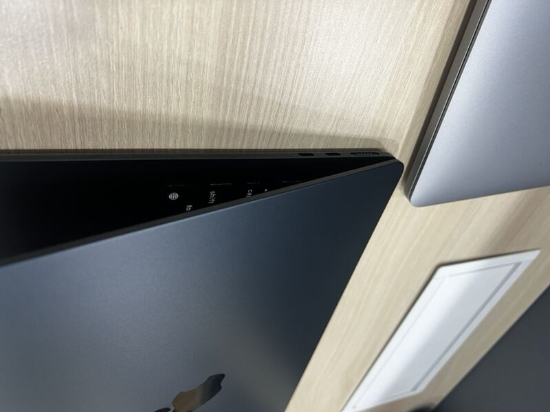 Macbook air M2 8/512 - Aşgabat - img 4