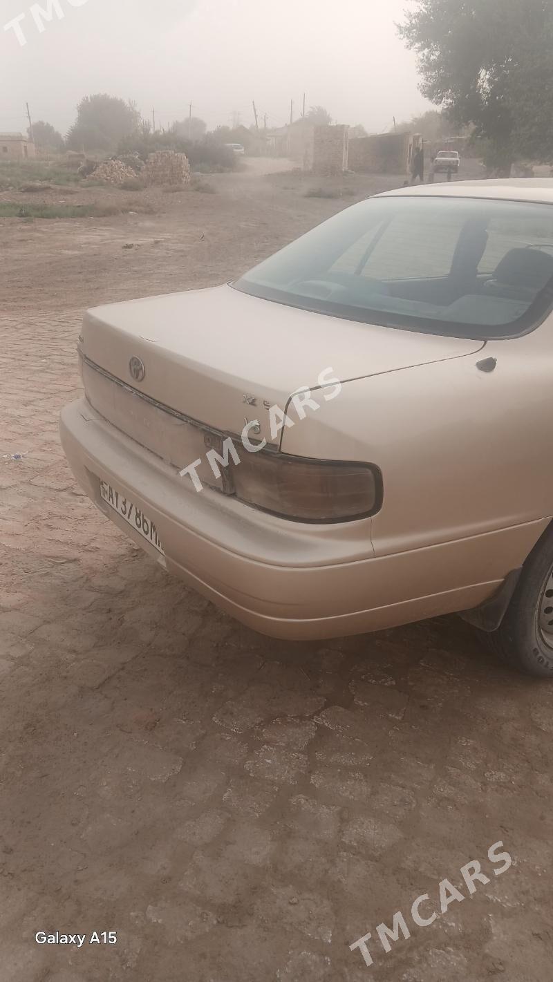 Toyota Camry 1993 - 70 000 TMT - Ёлётен - img 3