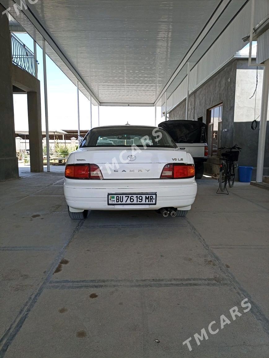 Toyota Camry 1994 - 59 000 TMT - Байрамали - img 5