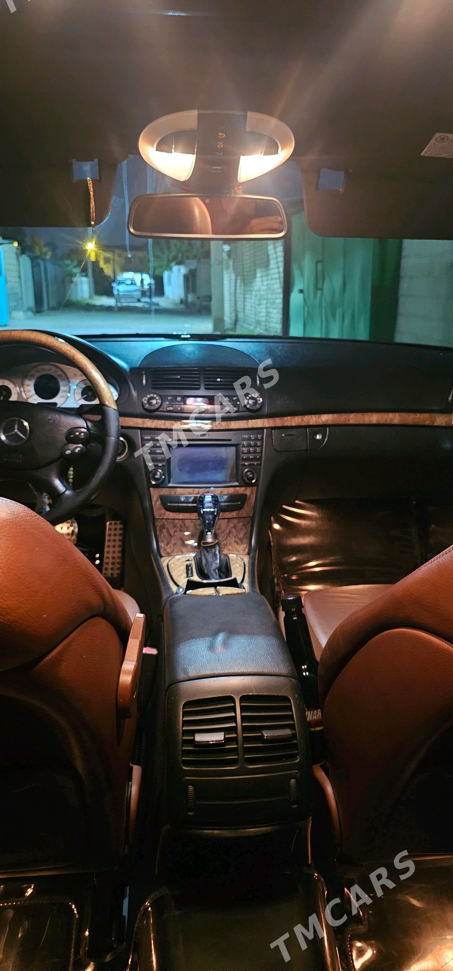 Mercedes-Benz E350 2009 - 300 000 TMT - Бедев - img 2
