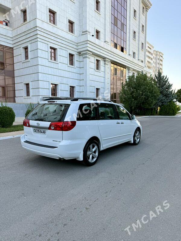 Toyota Sienna 2005 - 205 000 TMT - Ашхабад - img 2
