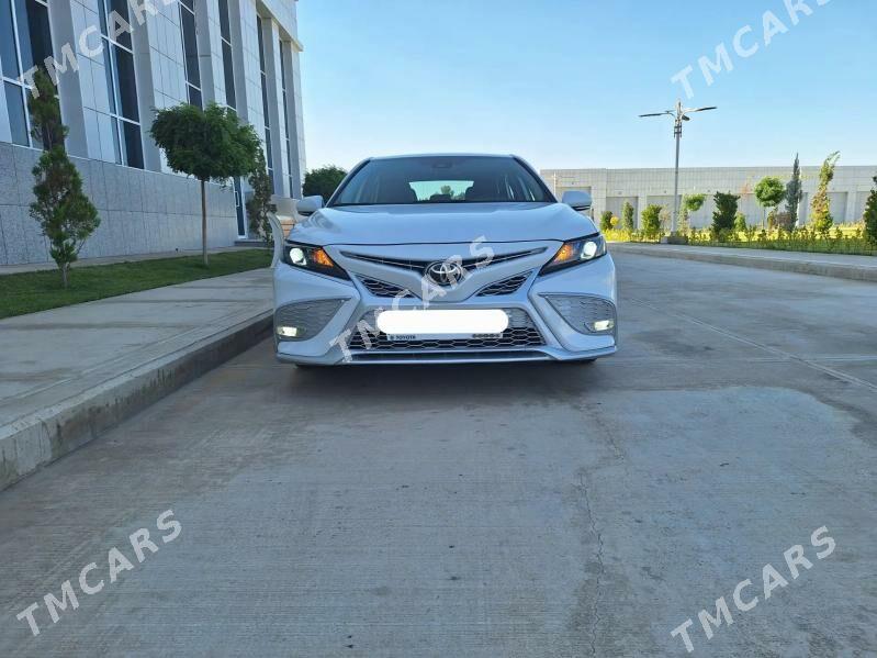 Toyota Camry 2022 - 340 000 TMT - Кëши - img 5