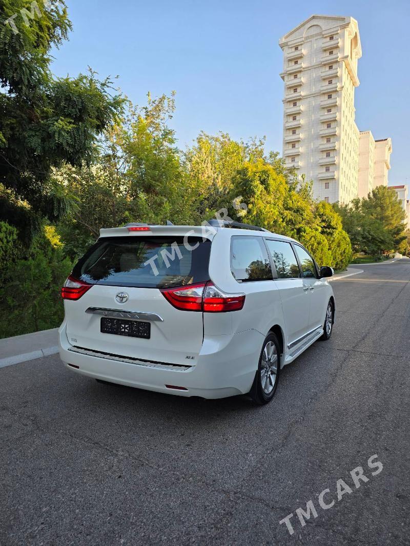 Toyota Sienna 2018 - 450 000 TMT - Aşgabat - img 7