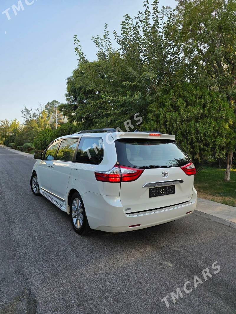 Toyota Sienna 2018 - 450 000 TMT - Aşgabat - img 6