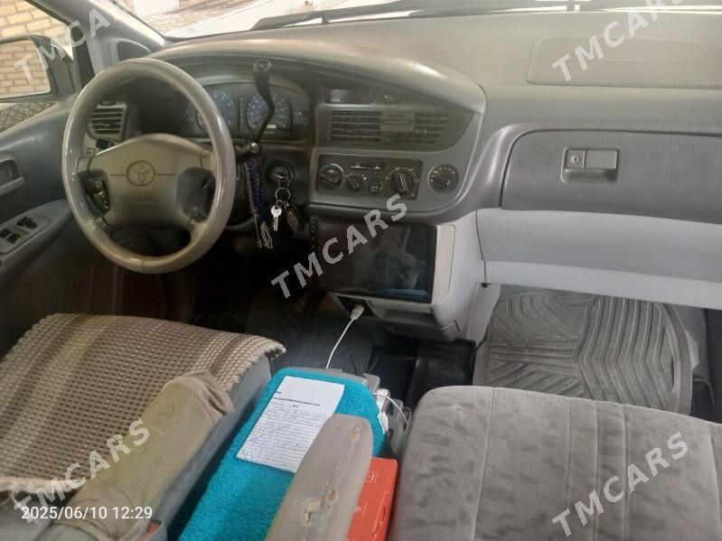 Toyota Sienna 2001 - 180 000 TMT - Мары - img 6