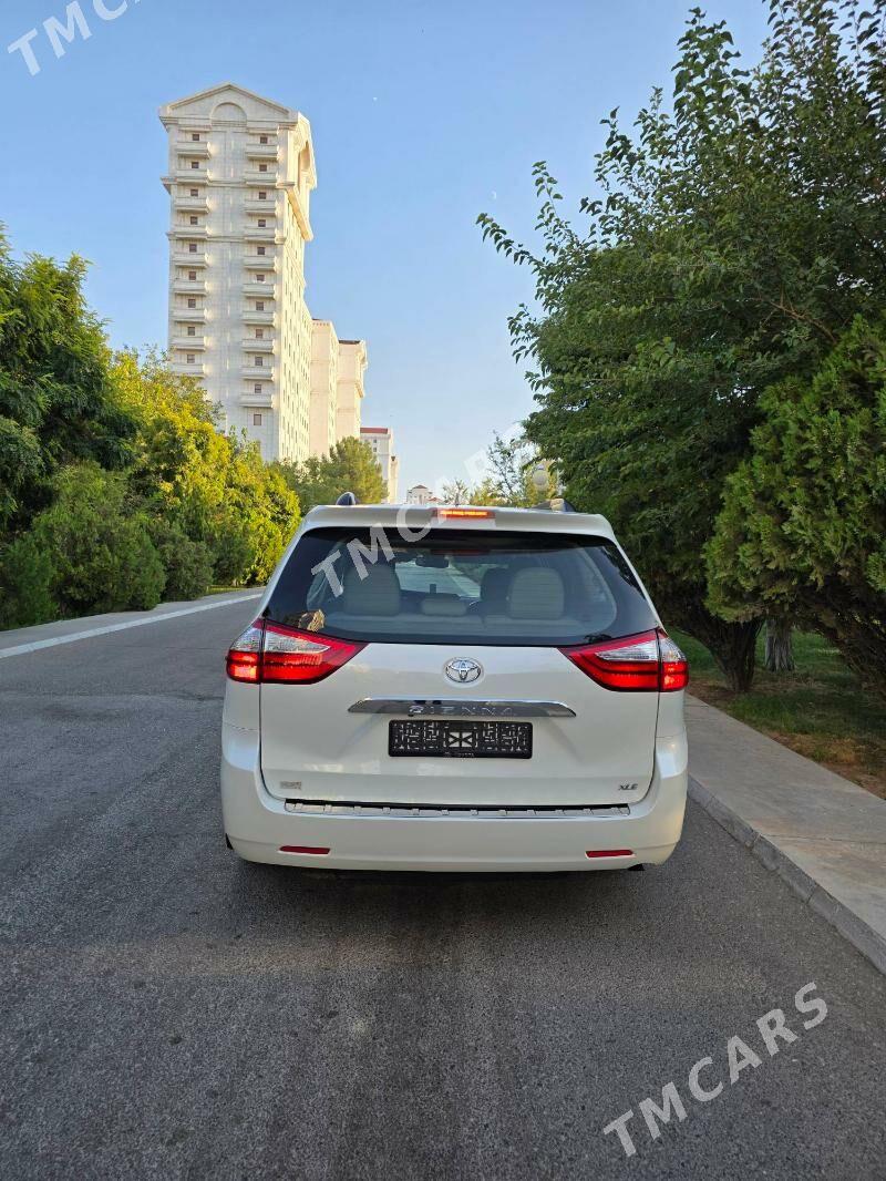 Toyota Sienna 2018 - 450 000 TMT - Aşgabat - img 5