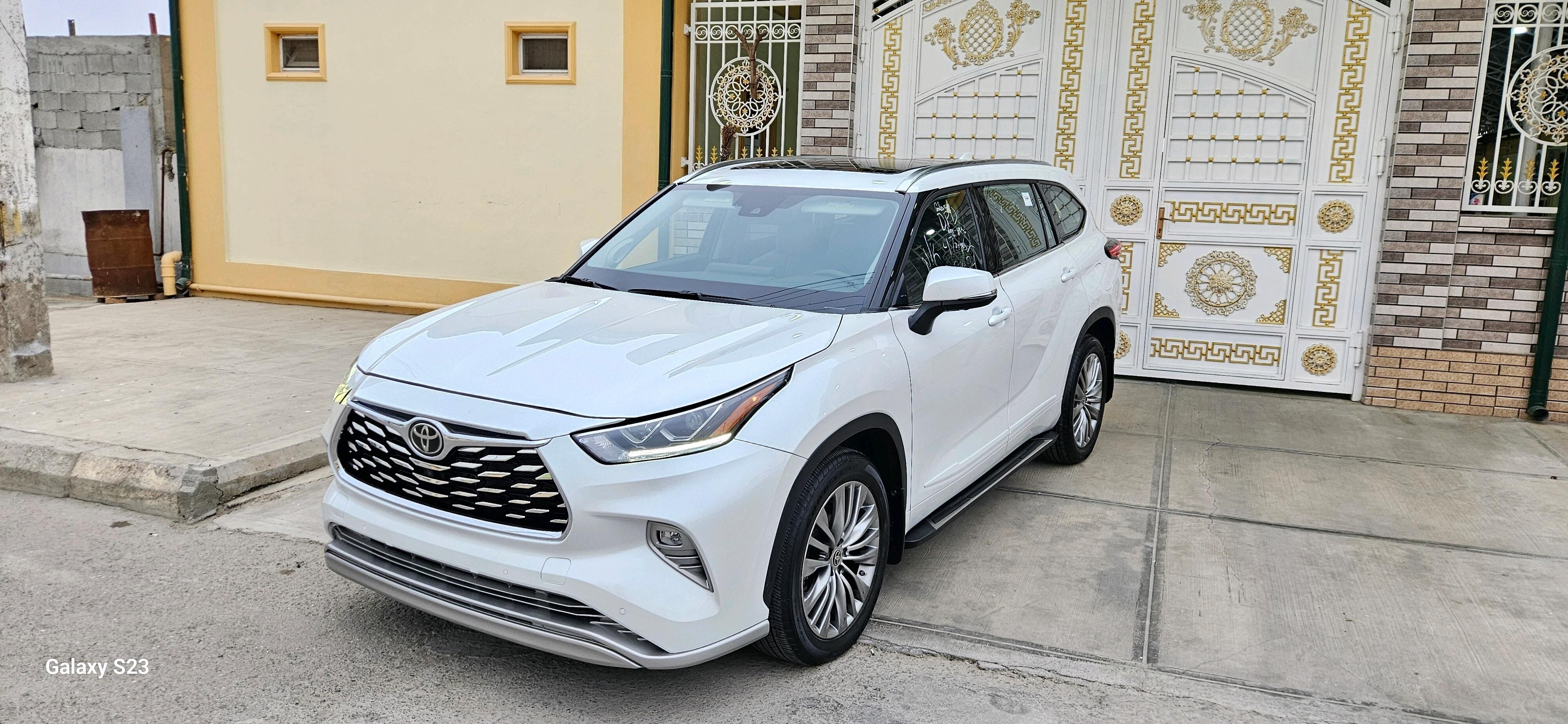 Toyota Highlander 2022 - 686 000 TMT - Aşgabat - img 7