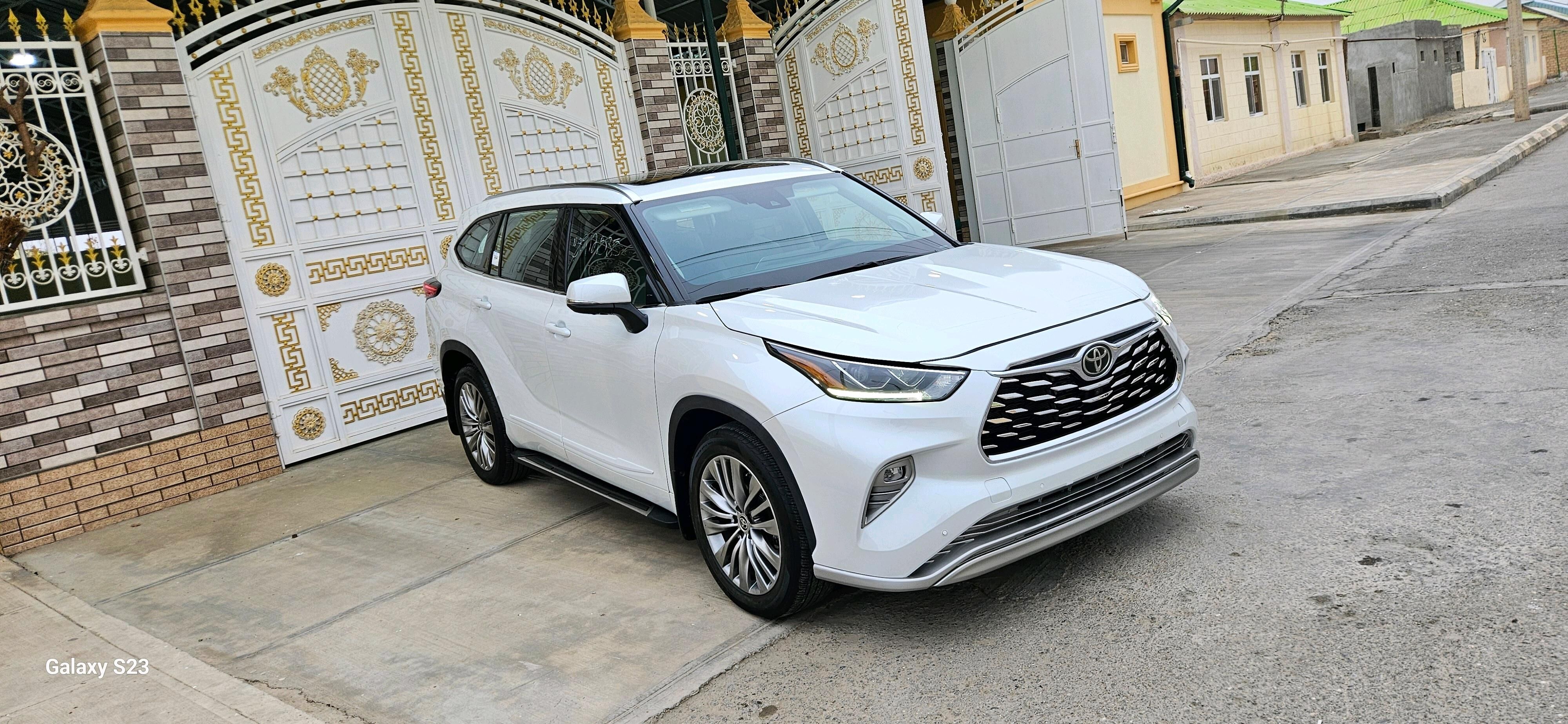 Toyota Highlander 2022 - 686 000 TMT - Aşgabat - img 8