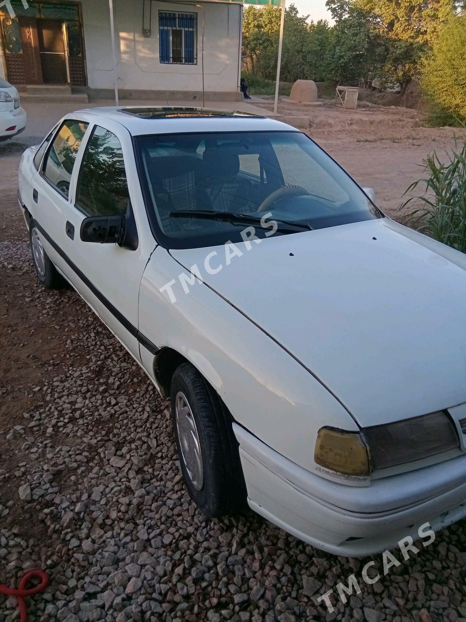 Opel Vectra 1992 - 30 000 TMT - Дашогуз - img 3