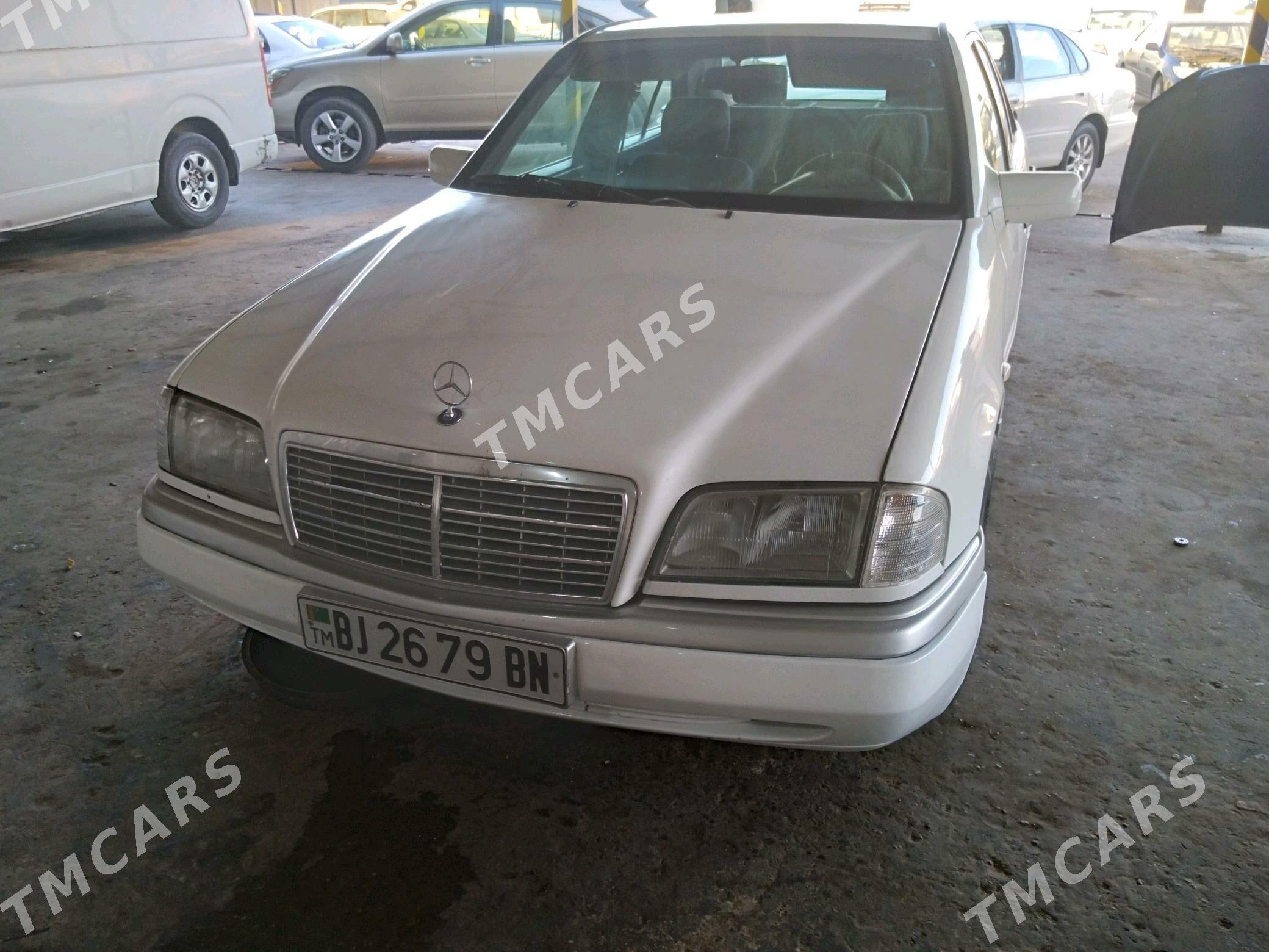 Mercedes-Benz C-Class 1995 - 44 000 TMT - Туркменбаши - img 3