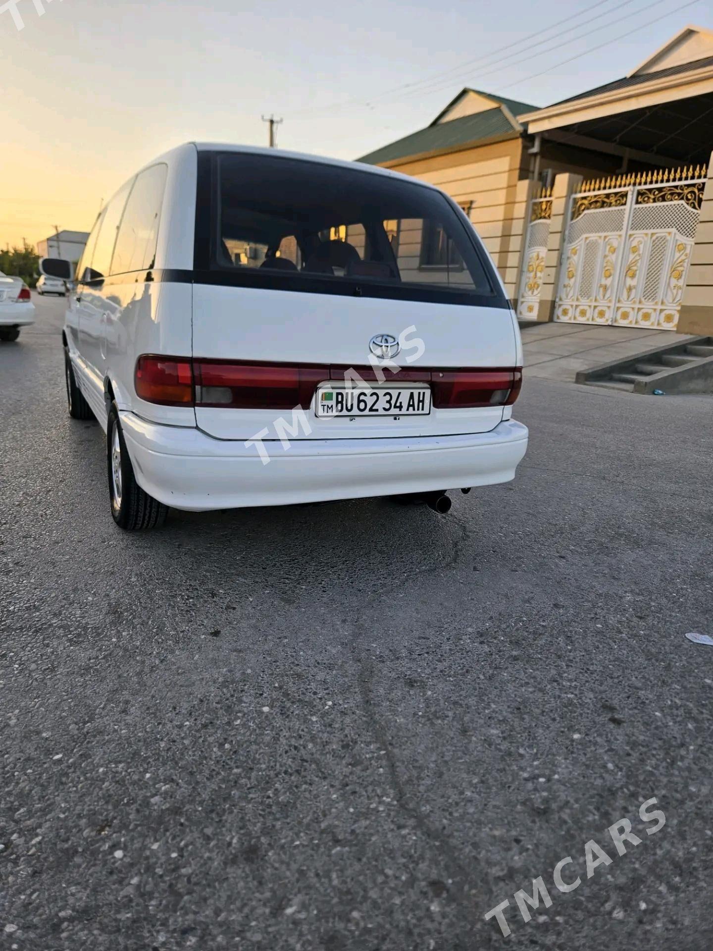 Toyota Previa 1993 - 83 000 TMT - Чоганлы - img 4