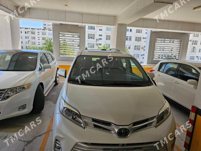 Toyota Sienna 2018 - 800 000 TMT - Parahat 4 - img 2