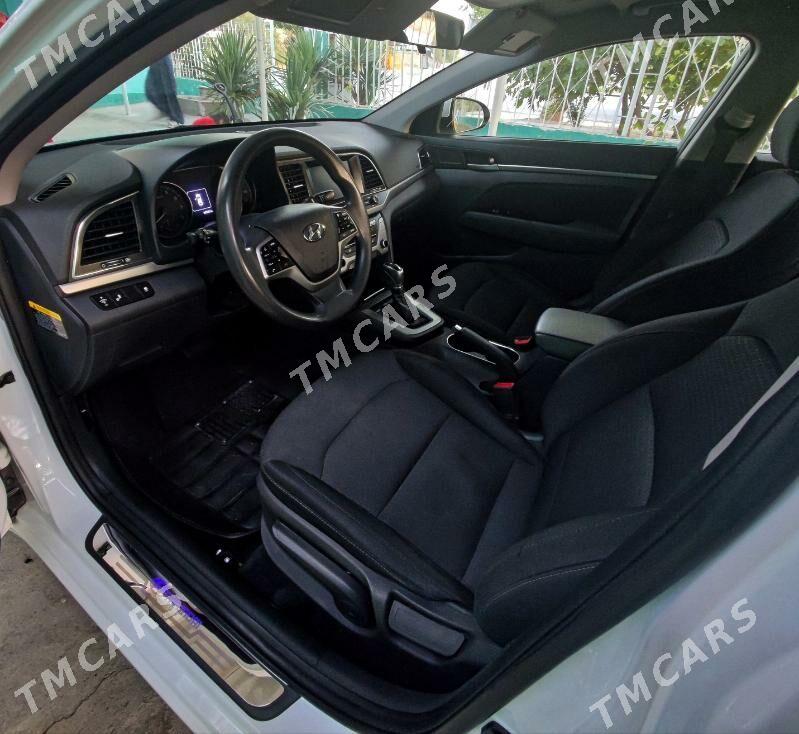 Hyundai Elantra 2017 - 184 000 TMT - Ýanbaş - img 4