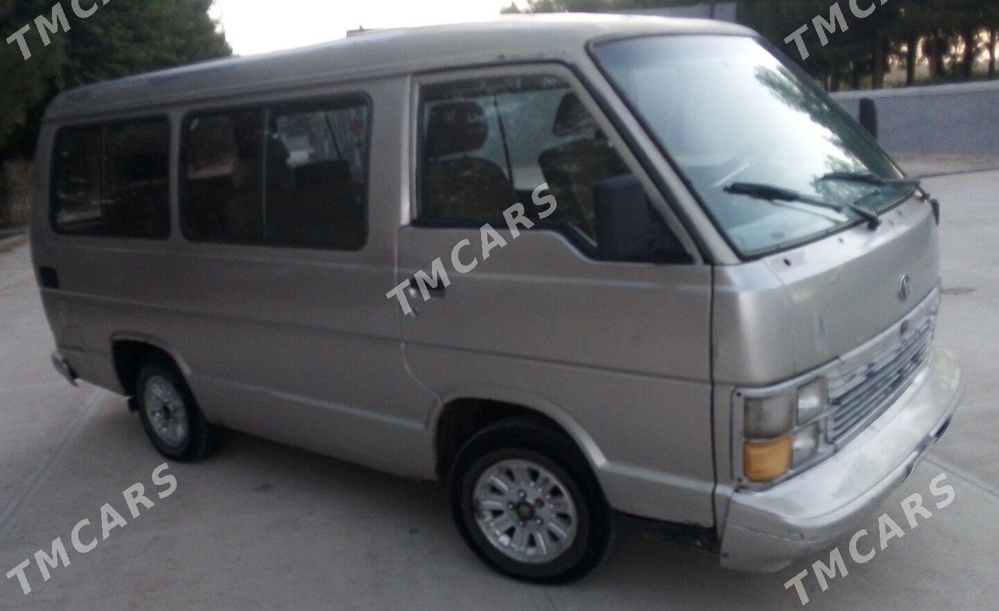 Toyota Hiace 1986 - 35 000 TMT - Байрамали - img 2