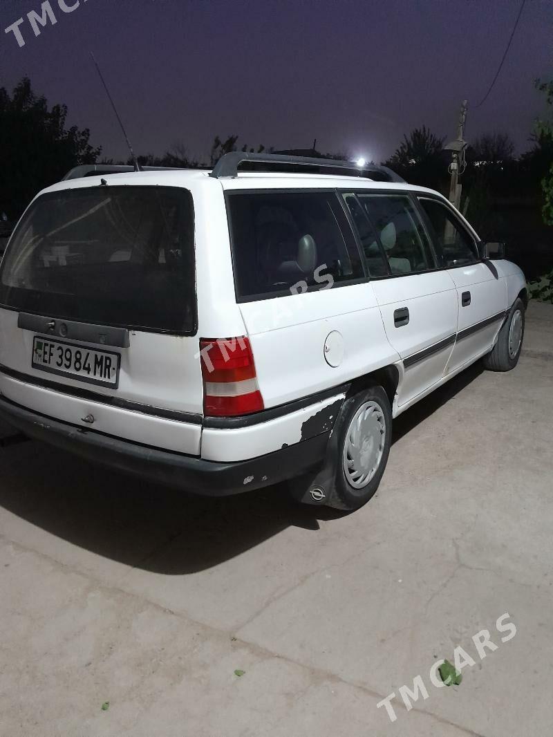 Opel Astra 1992 - 35 000 TMT - Мары - img 3