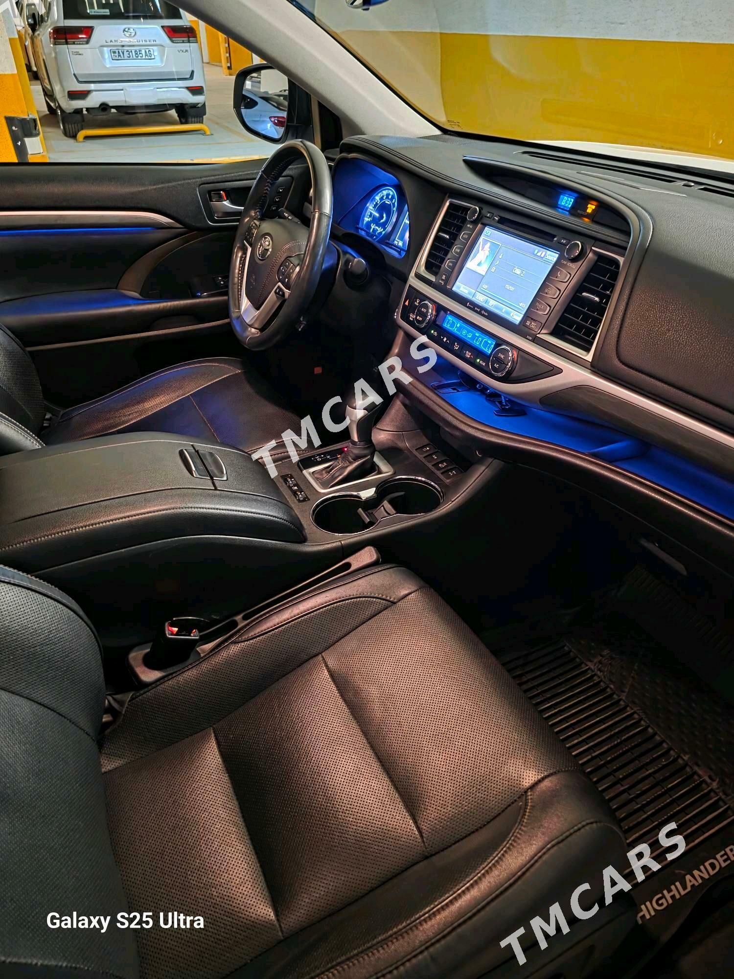 Toyota Highlander 2019 - 565 000 TMT - Ашхабад - img 2