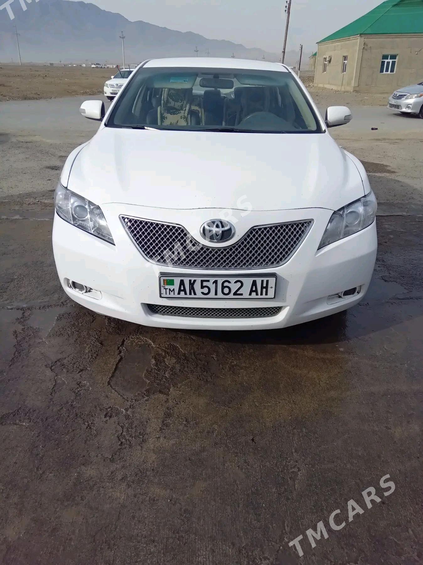 Toyota Camry 2009 - 130 000 TMT - Бахарден - img 2