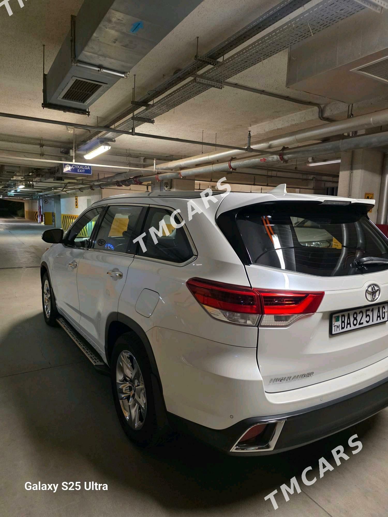 Toyota Highlander 2019 - 565 000 TMT - Ашхабад - img 4