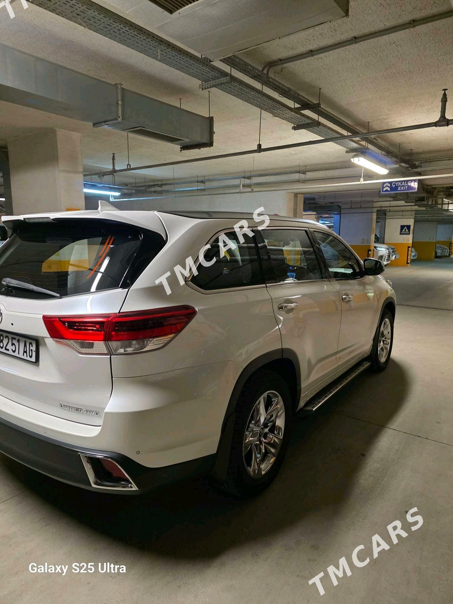Toyota Highlander 2019 - 565 000 TMT - Ашхабад - img 9