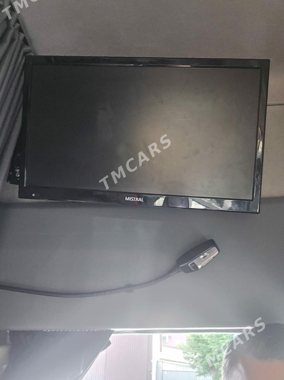 Renault Trafic 2021 - 960 000 TMT - Aşgabat - img 6