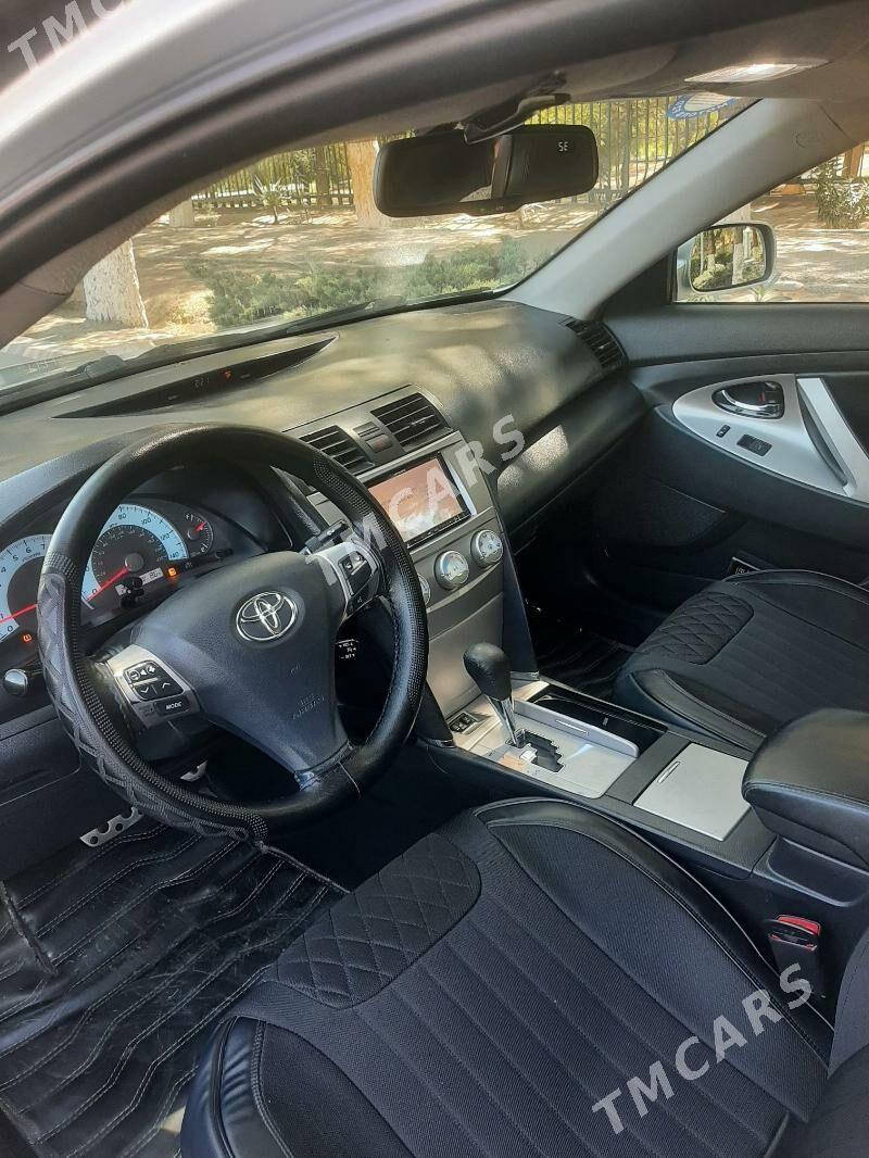 Toyota Camry 2010 - 230 000 TMT - Balkanabat - img 2