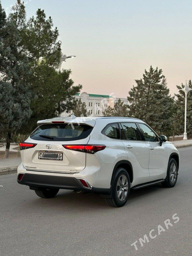 Toyota Highlander 2021 - 588 900 TMT - Ашхабад - img 4