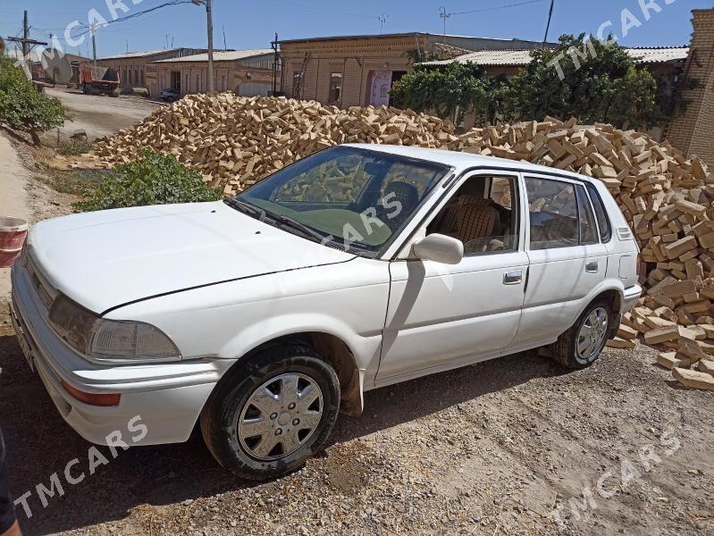 Toyota Corolla 1990 - 30 000 TMT - Чарджоу - img 5