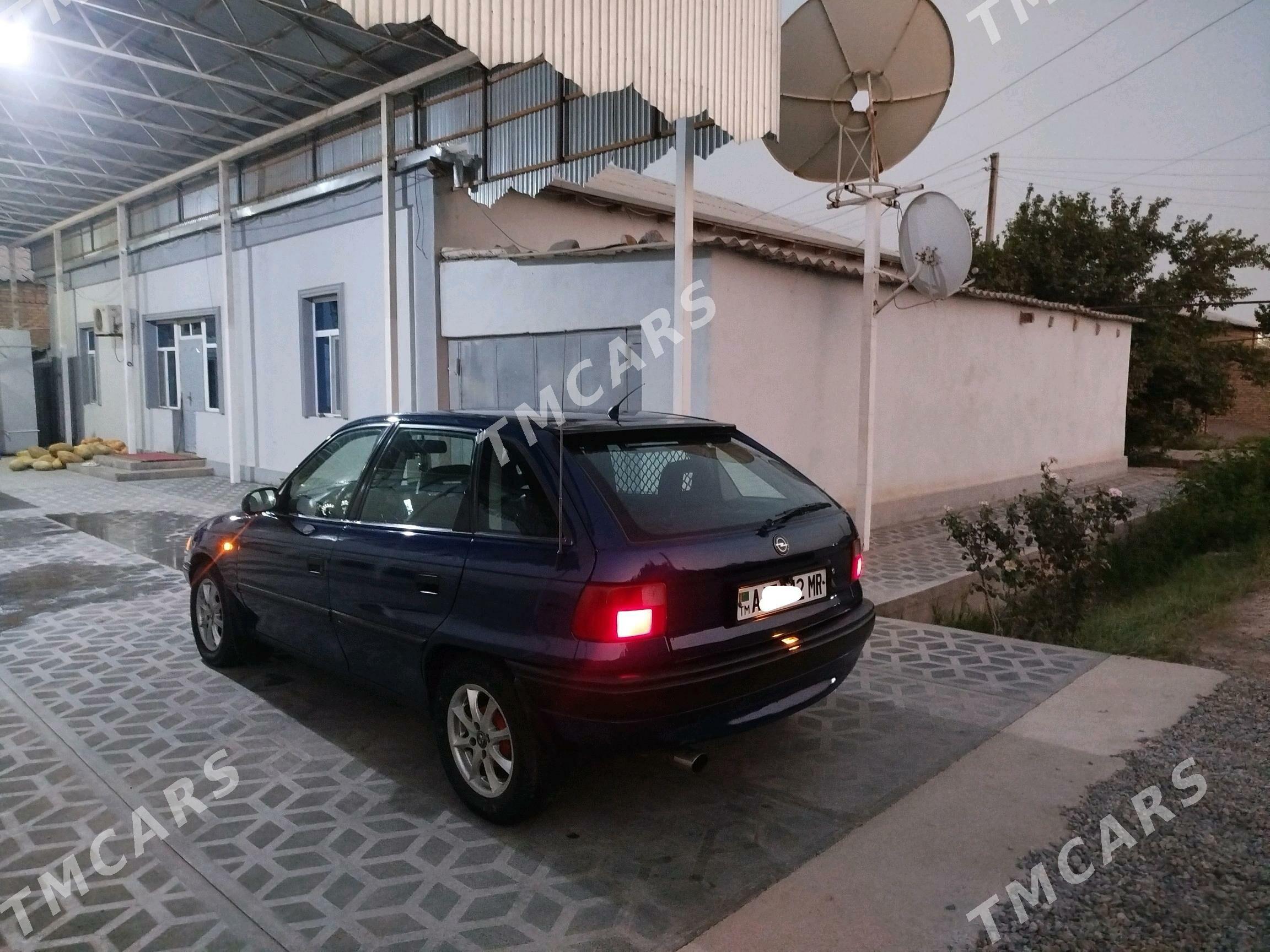 Opel Astra 1993 - 50 000 TMT - Мары - img 4