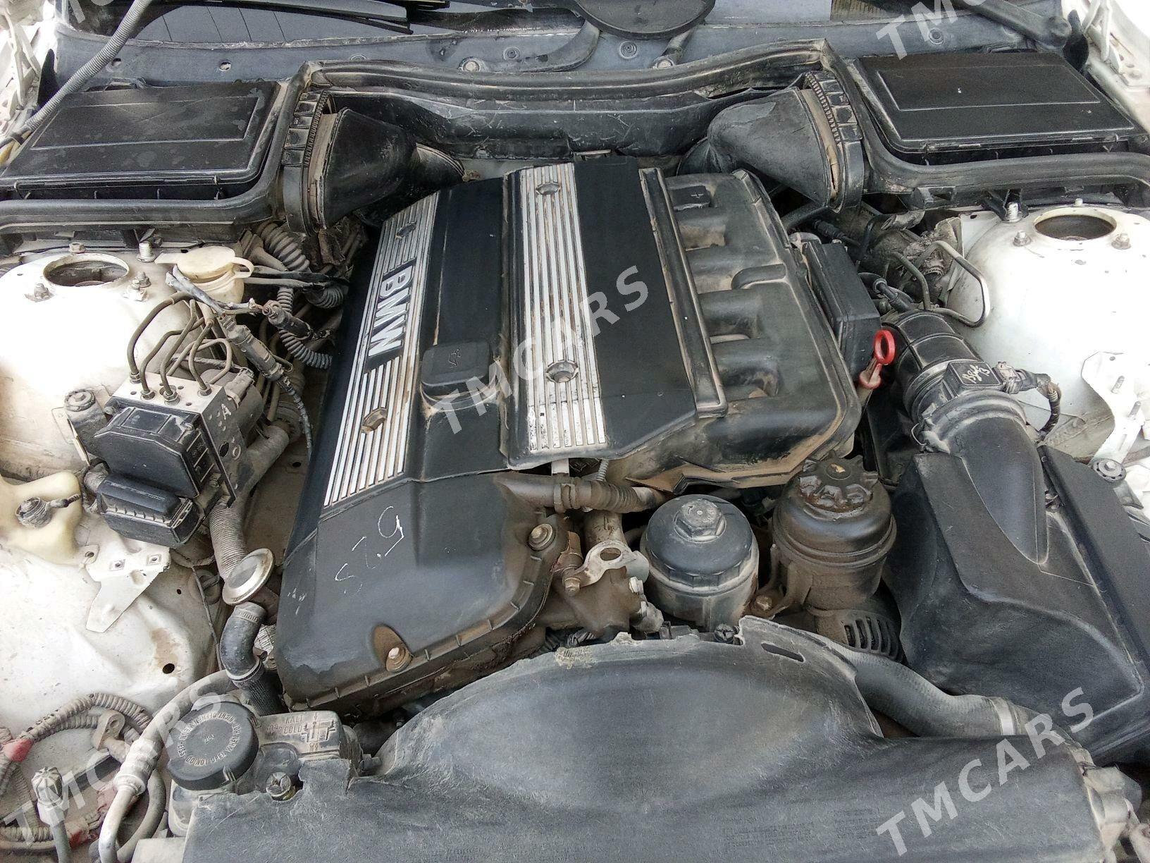BMW 528 2002 - 110 000 TMT - Керки - img 5