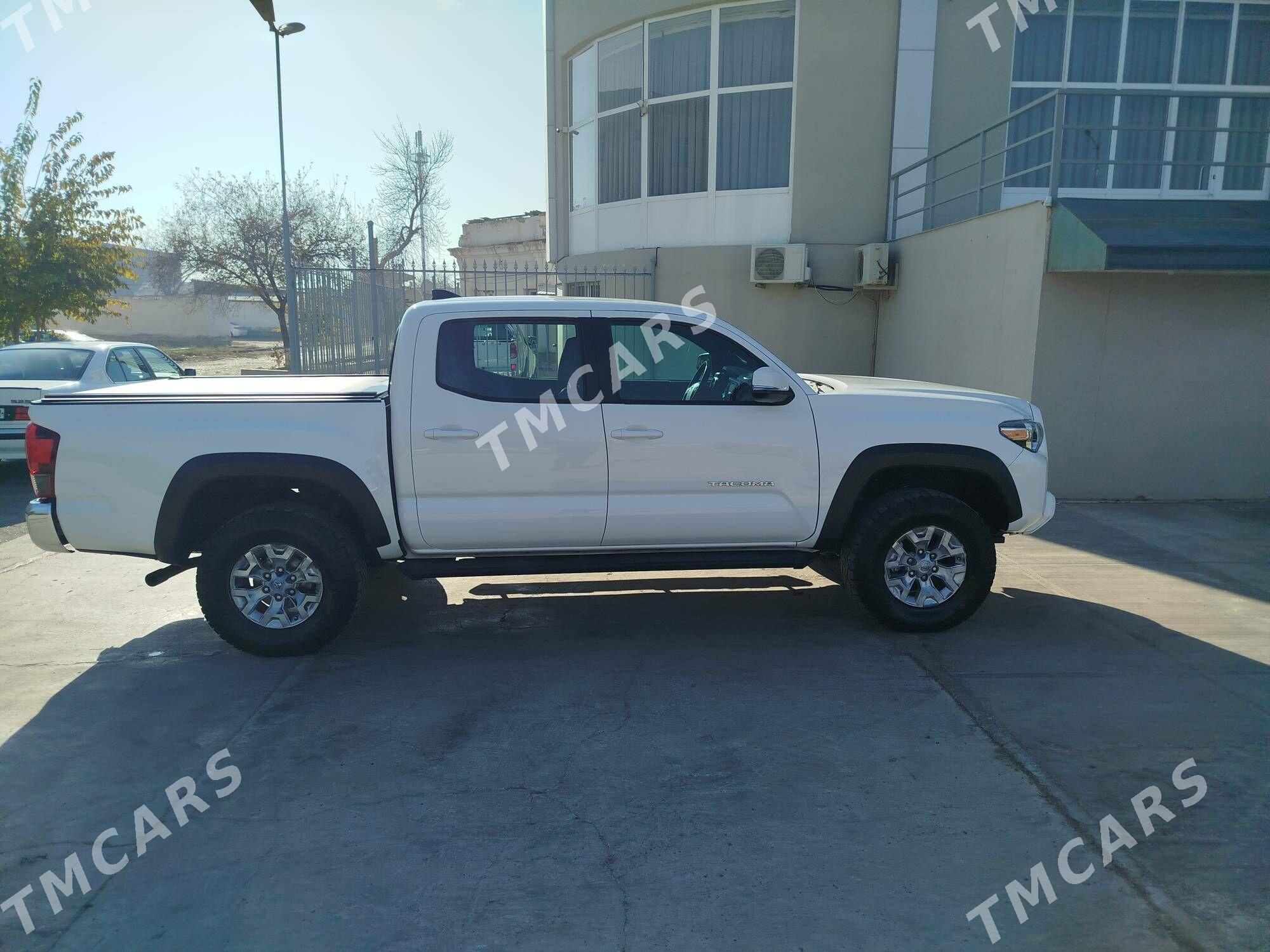 Toyota Tacoma 2019 - 550 000 TMT - Туркменабат - img 2