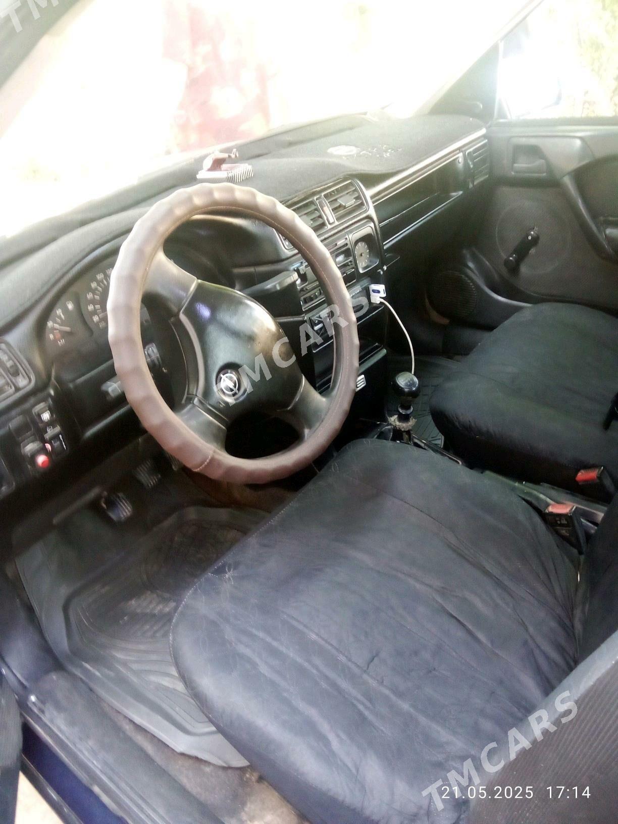 Opel Vectra 1992 - 28 000 TMT - Dostluk - img 4