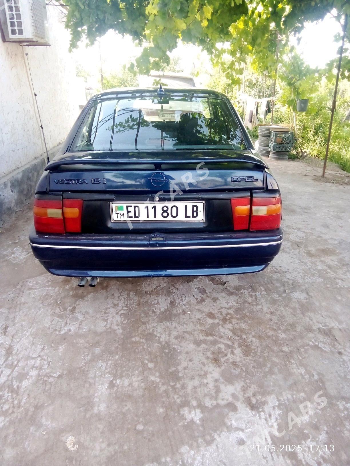 Opel Vectra 1992 - 28 000 TMT - Dostluk - img 2