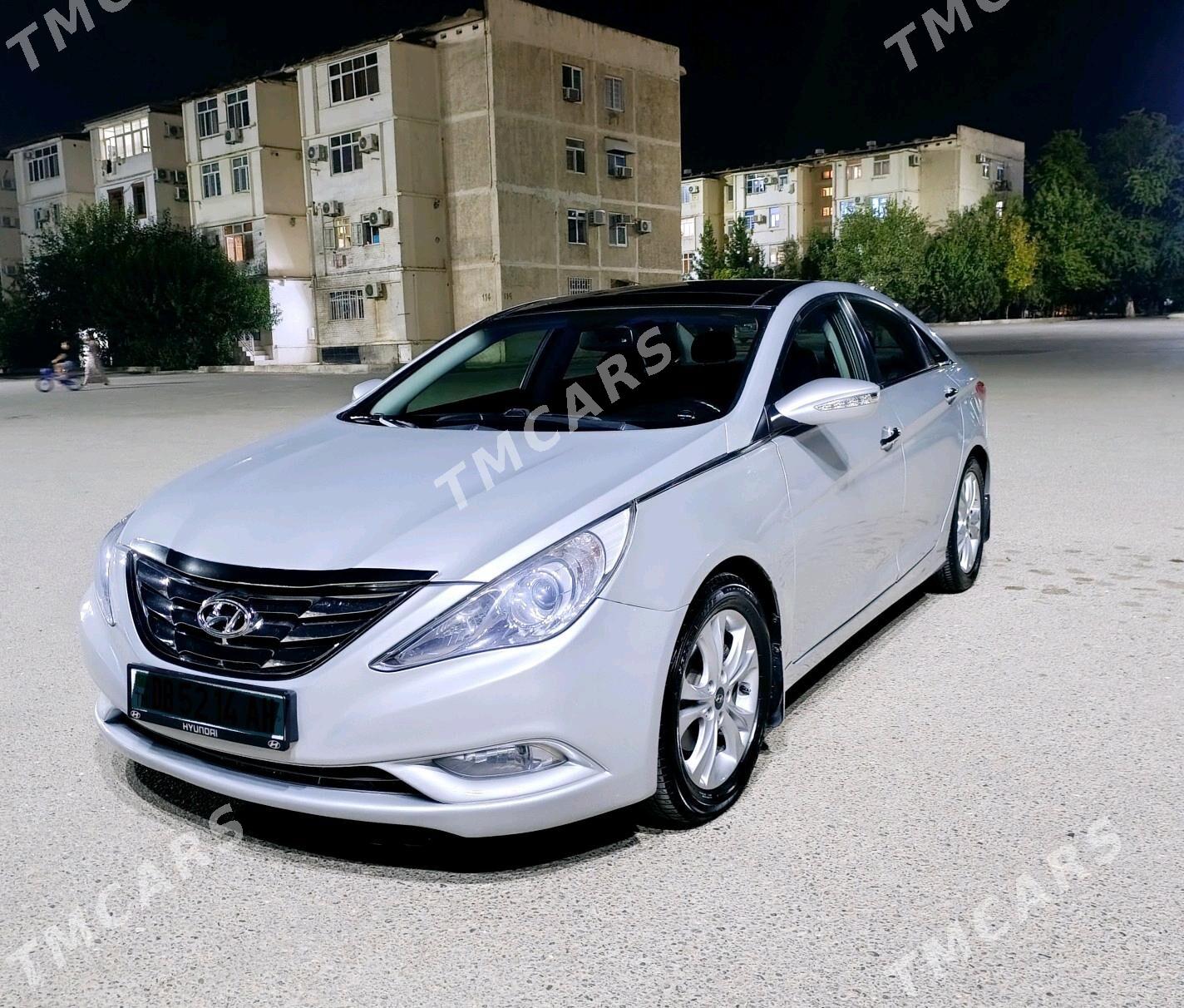 Hyundai Sonata 2012 - 160 000 TMT - 6 мкр - img 2