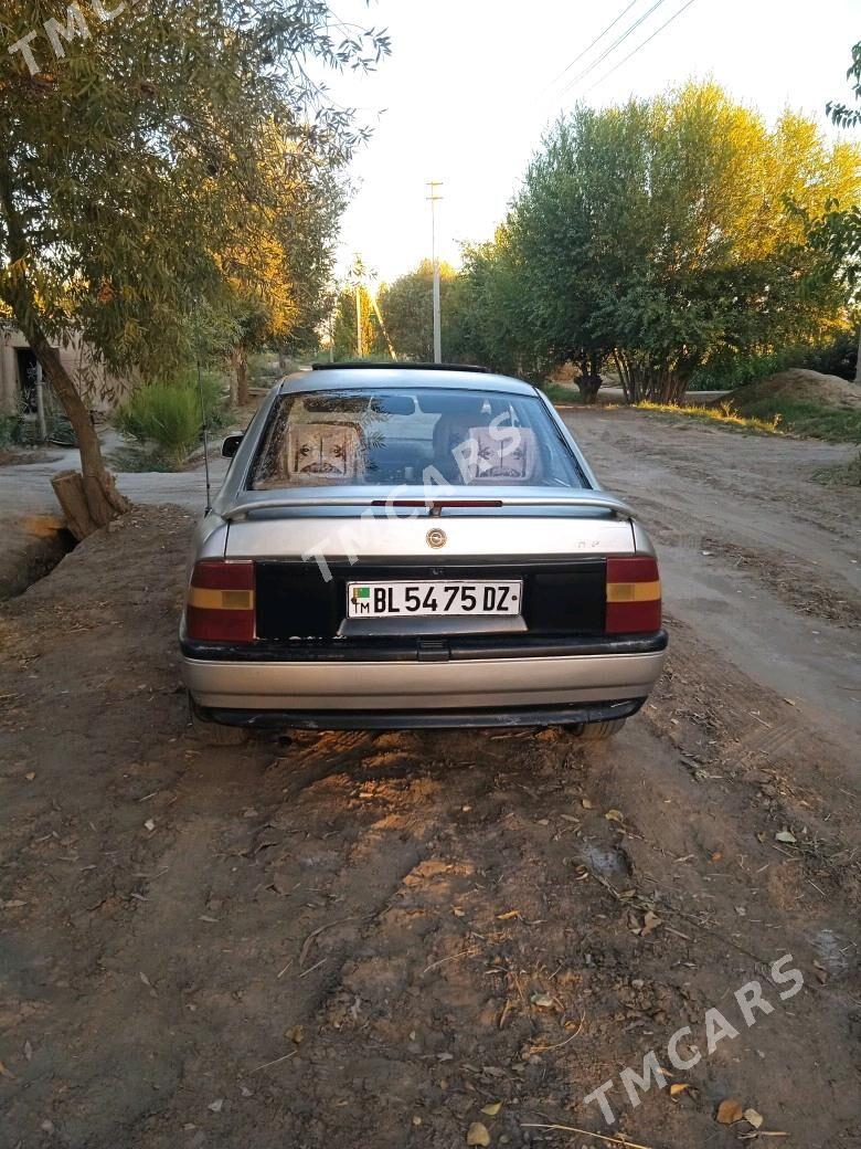 Opel Vectra 1990 - 21 000 TMT - Gurbansoltan Eje - img 5