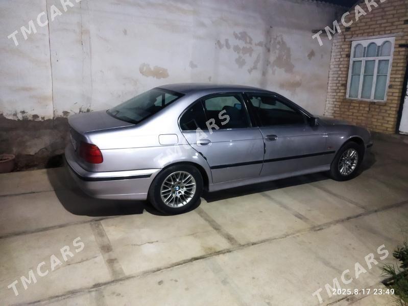 BMW E39 1997 - 90 000 TMT - Мары - img 5