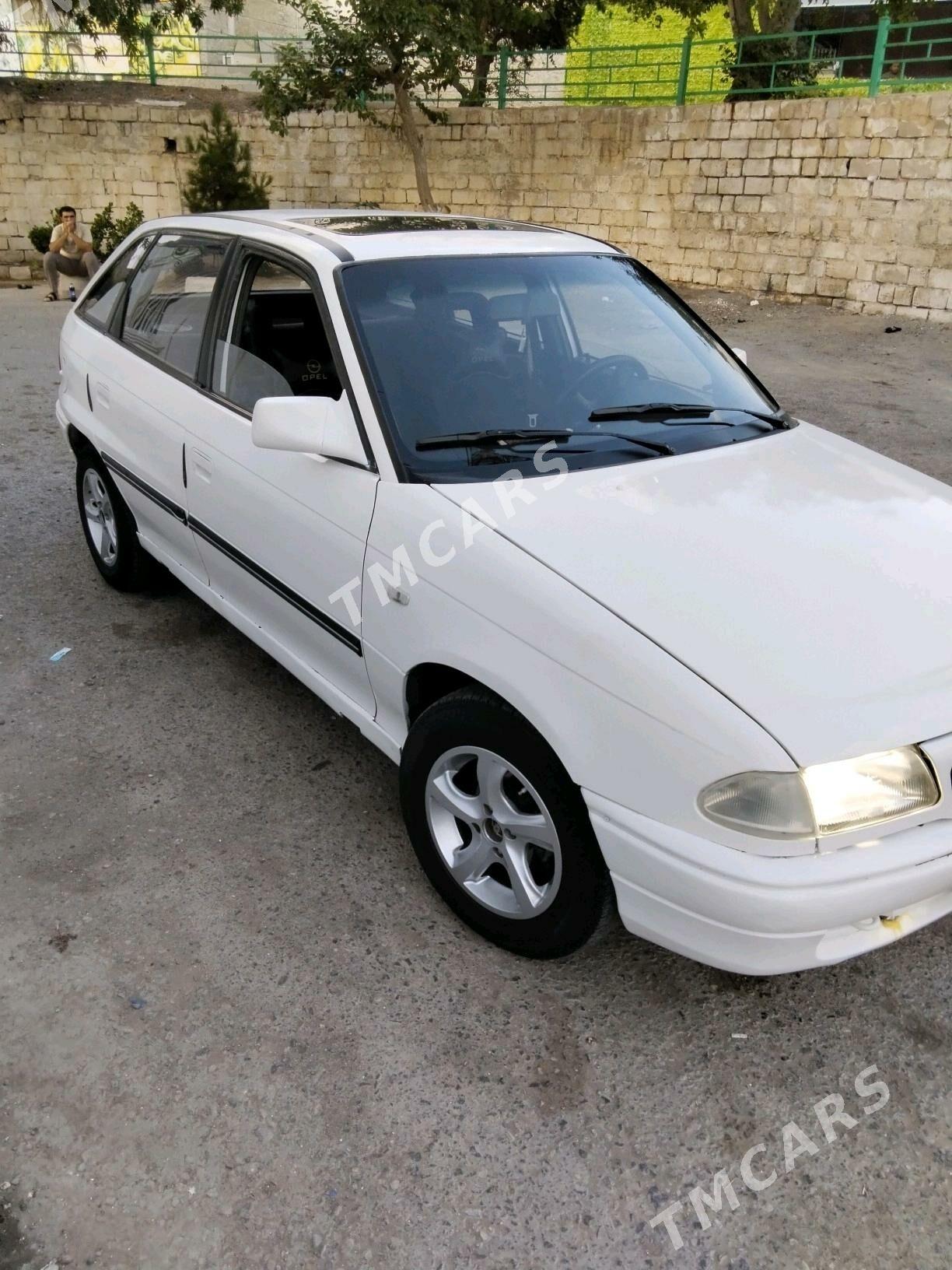 Opel Astra 1992 - 32 000 TMT - Türkmenbaşy - img 3