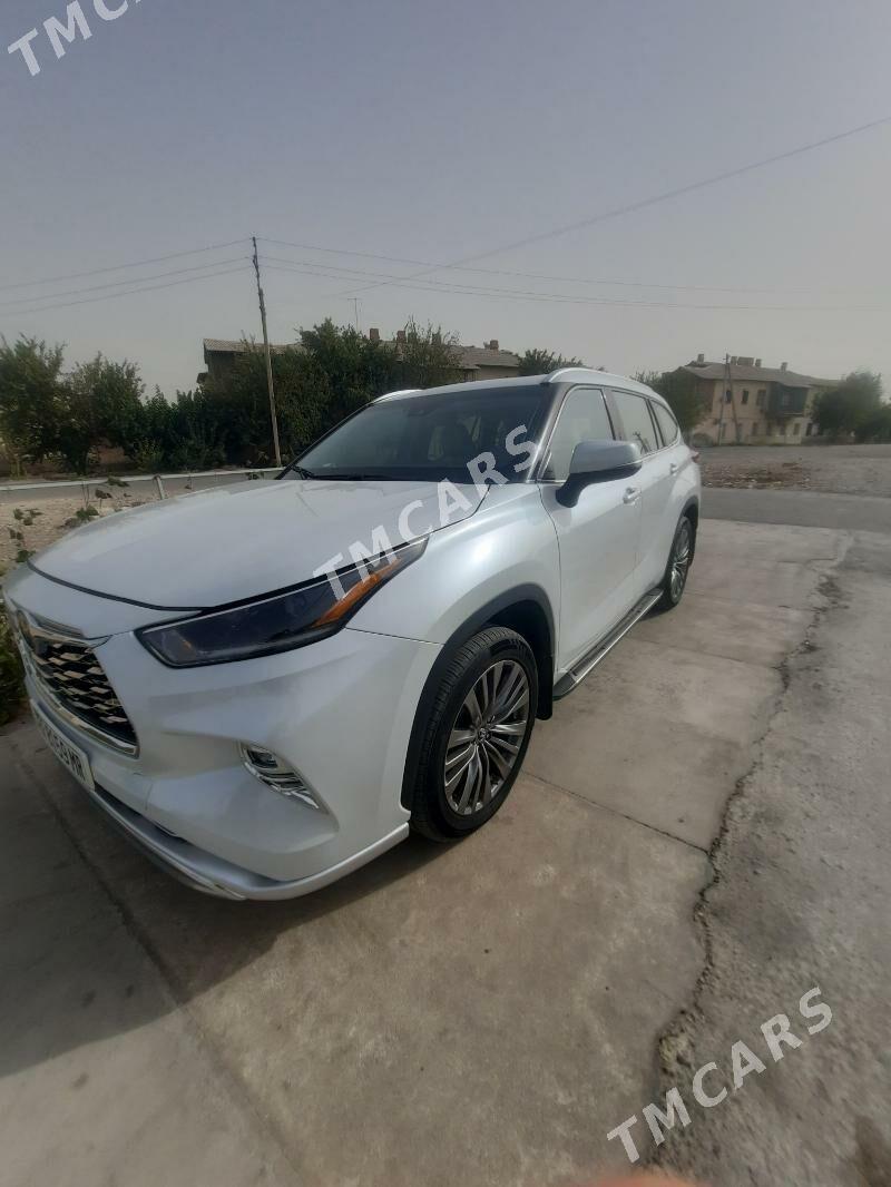 Toyota Highlander 2021 - 530 000 TMT - Мары - img 3
