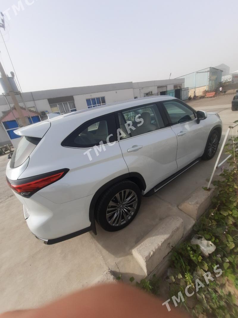 Toyota Highlander 2021 - 530 000 TMT - Мары - img 5