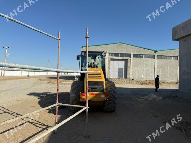 Caterpillar Excavator 2013 - 700 000 TMT - Aşgabat - img 4