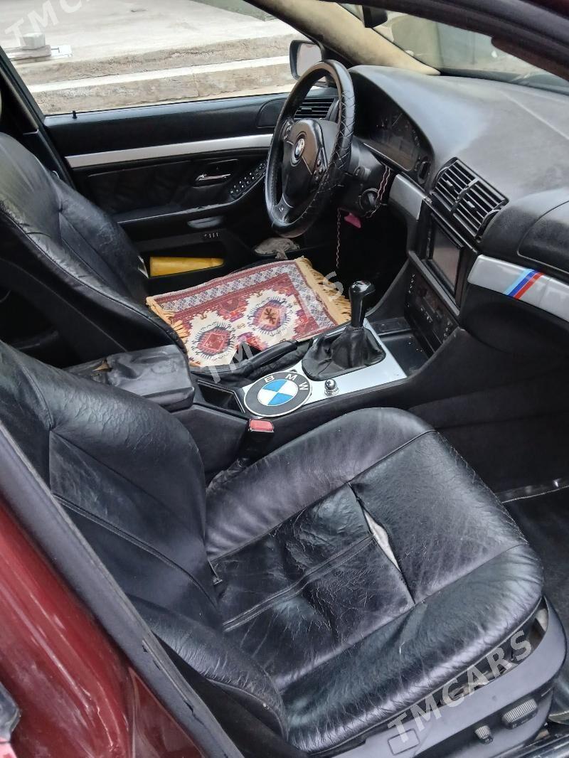 BMW E39 1998 - 88 000 TMT - Туркменбаши - img 6