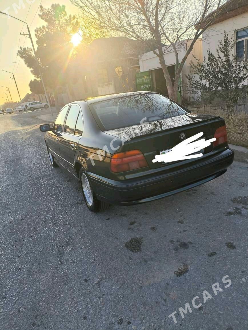 BMW E39 1998 - 75 000 TMT - Балканабат - img 5