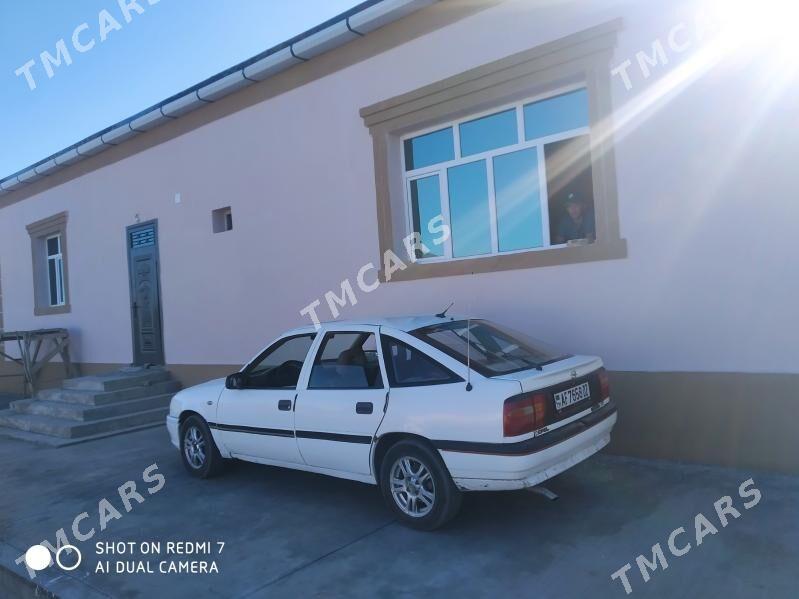 Opel Vectra 1991 - 25 000 TMT - Гороглы (Тагта) - img 4