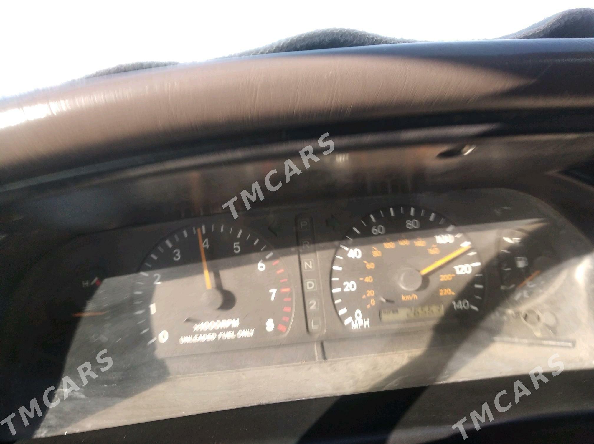 Toyota Avalon 1998 - 120 000 TMT - Gyzylarbat - img 2