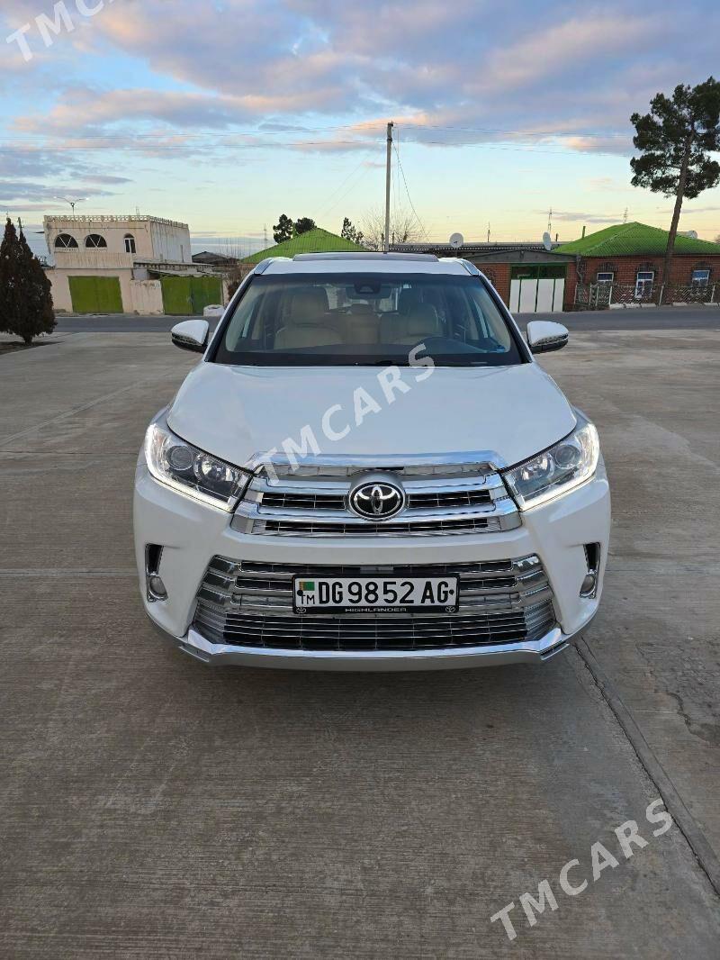 Toyota Highlander 2018 - 430 000 TMT - Бузмеин ГРЭС - img 5